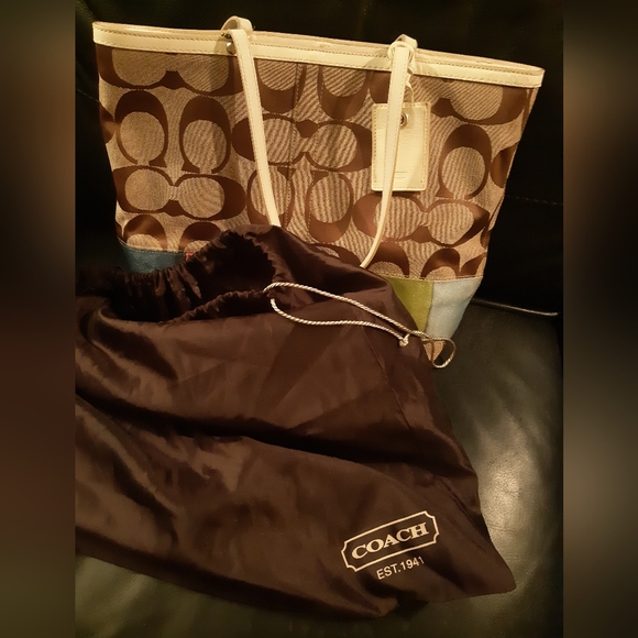 Coach Tote - Picture 6 of 10